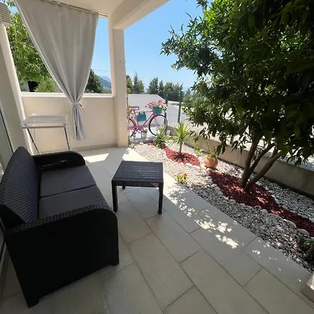 Apartment Luxury Nikolina Sea&city View