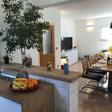 Luxury Nikolina Sea&city View Apartment Makarska