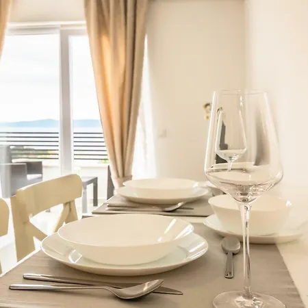 Luxury Nikolina Sea&city View *