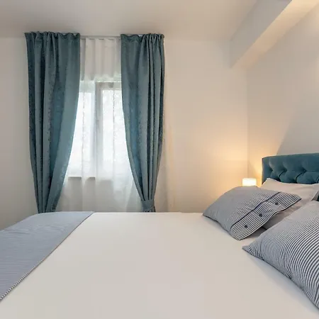 Luxury Nikolina Sea&city View Apartment Makarska