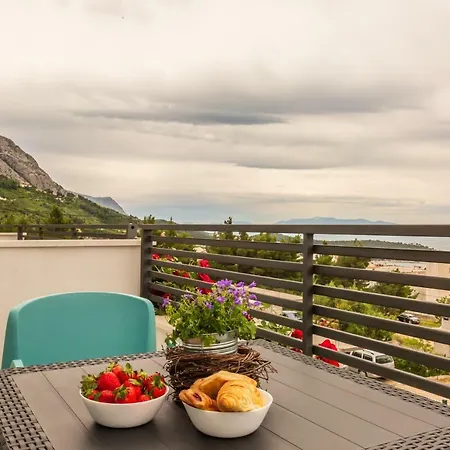 Apartment Luxury Nikolina Sea&city View *